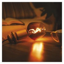 LED izzó DECO S123/ E27 / 4 W (16 W) / 150 lm / flame