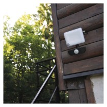 LED-Strahler ILIO mit Bewegungsmelder, 10,5W