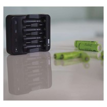 Nabíječka baterií EMOS BCN-40