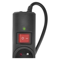Přepěťová ochrana – 3 zásuvky, 1,5 m, černá