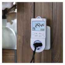 2 az 1-ben konnektoros, digitális termosztát időzítő funkcióval, schuko