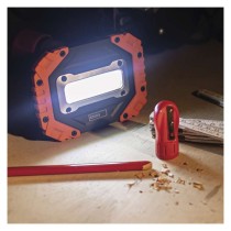 COB LED pracovní svítilna P4113, 700 lm, 4× AA