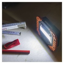 COB LED pracovní svítilna P4113, 700 lm, 4× AA