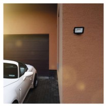 LED reflektor SIMPO 20 W neutrálna biela