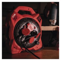 Przedłużacz bębnowy ogrodowy 20 m / 4 gn / guma / 230 V / 1,5 mm2 z naświetlaczem LED