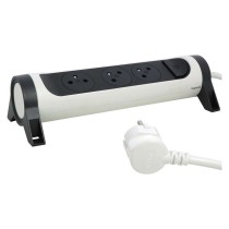 Legrand prodlužovací kabel 3 m / 3 zásuvky / s vypínačem / bílá-černá / PVC / 1,5 mm2