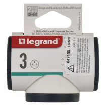 LEGRAND Revolution Rozbočovacia zásuvka 3× guľatá