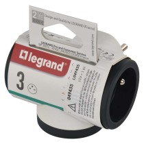 LEGRAND Revolution Rozbočovacia zásuvka 3× guľatá
