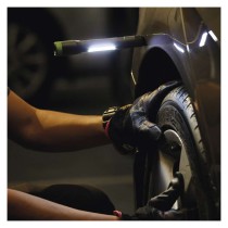 CREE + COB LED ručné svietidlo GP C33, 180 lm, 2× AA, fokus