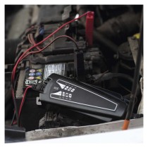 Autobatterie-Ladegerät 6/12V 4A