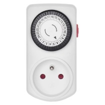 Časovač – mechanická spínací zásuvka 15FD/3A