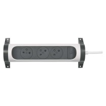 Legrand predlžovací kábel 1,5 m / 3 zásuvky / s vypínačom / biely-čierny / PVC / 1 mm2