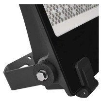LED reflektor AVENO 200W, černý, neutrální bílá