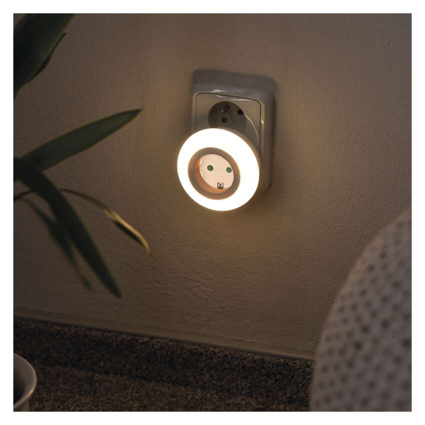 Nočna lučka 230V s fotosenzorjem