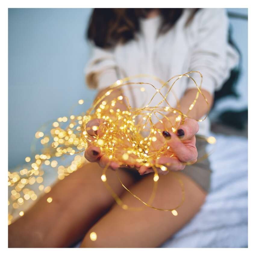 LED nano veriga s sončnim kolektorjem, bakrena, 12 m, zunanja in notr., topla bela, časov.