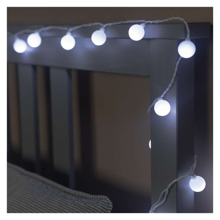 LED Weihnachtslichterkette Cherry – Kugeln 2,5 cm, 4 m, Außen und Innen, kaltweiß, Timer