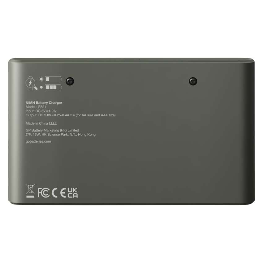 GP Akkumulátor töltő Eco E821 + 4× AA 2100 + 4× AAA 850