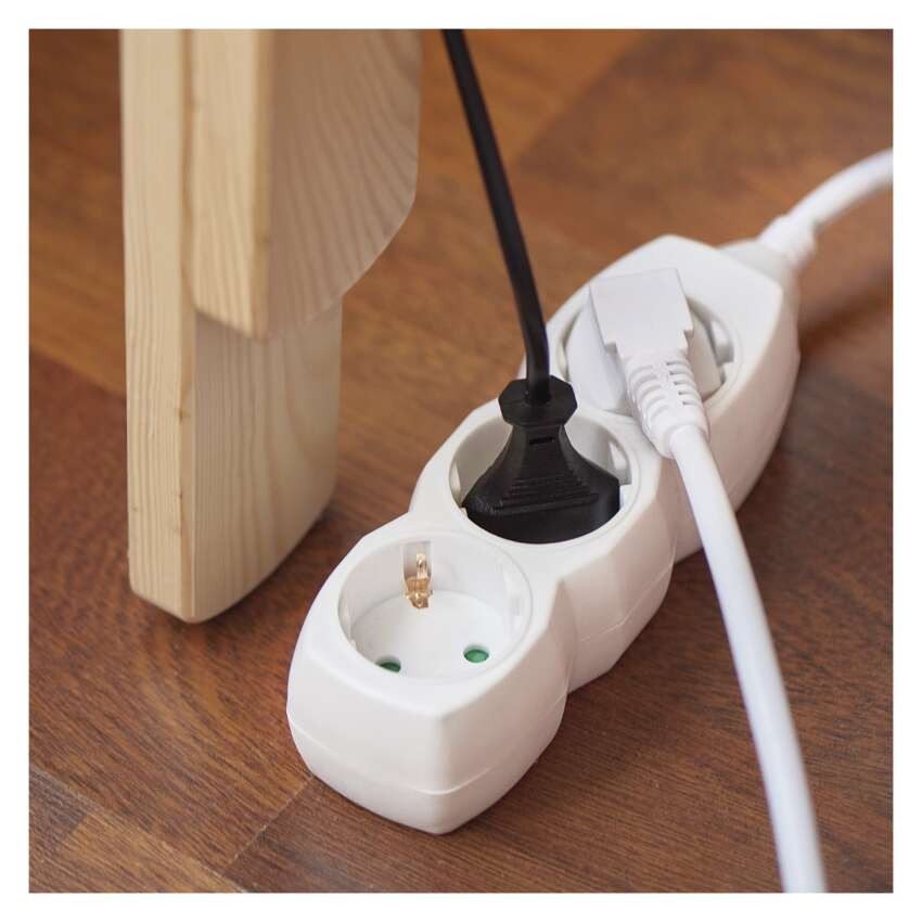 Hosszabbító 2 m / 3 aljzat / fehér / PVC / 1 mm2