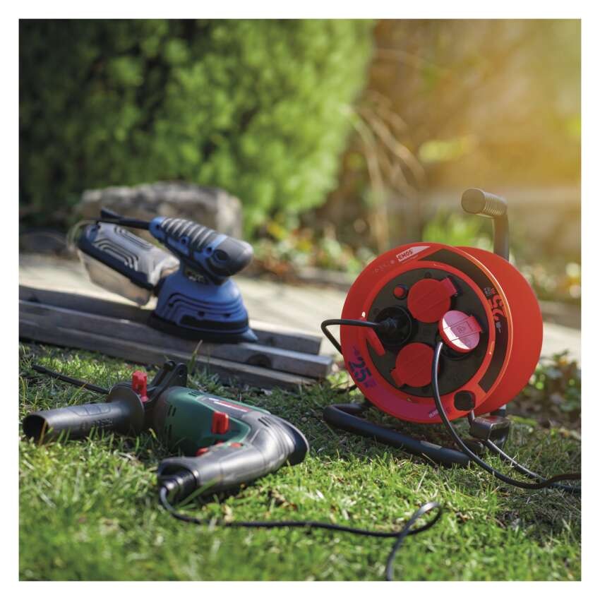 Kültéri kábeldob 25 m / 4 aljzat / fekete / gumi / 230V/400V / 1,0 mm2