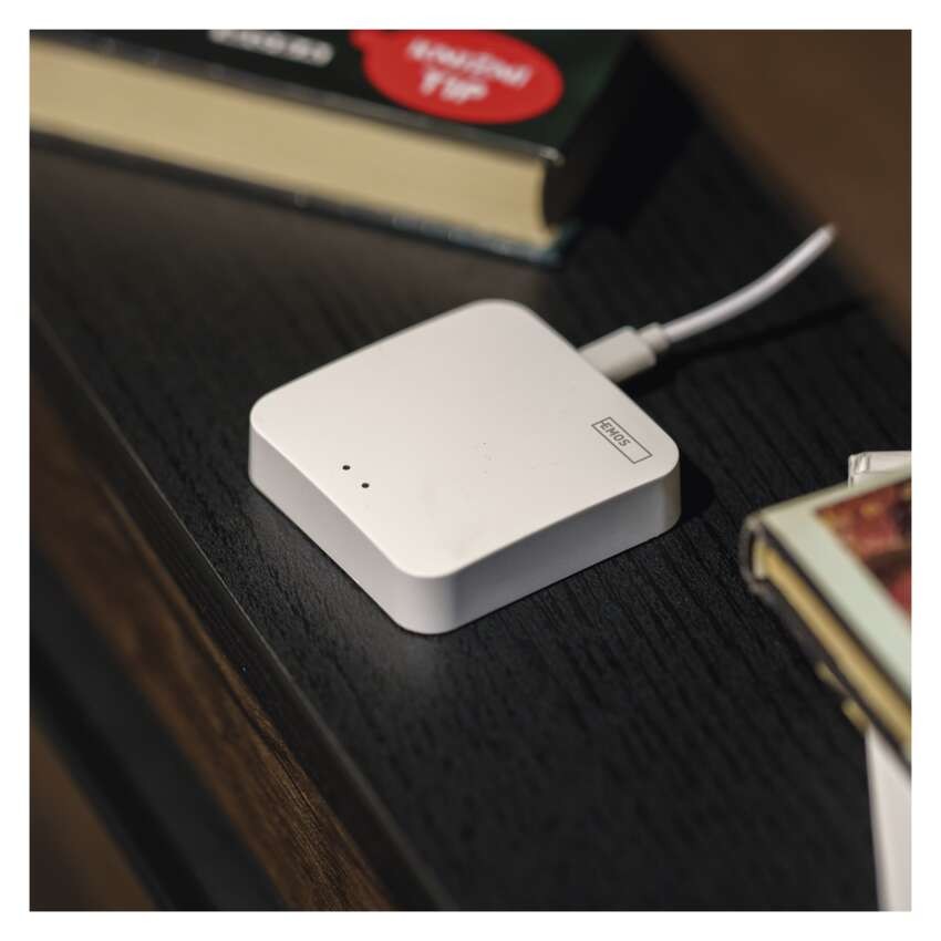 Set GoSmart: 3x WiFi-Steckdose IP-3002S, 1x Szenenschalter, 1x ZigBee Gateway