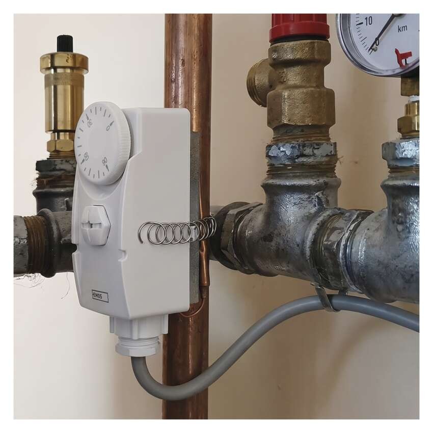 Anlege-Thermostat P5681, manuell