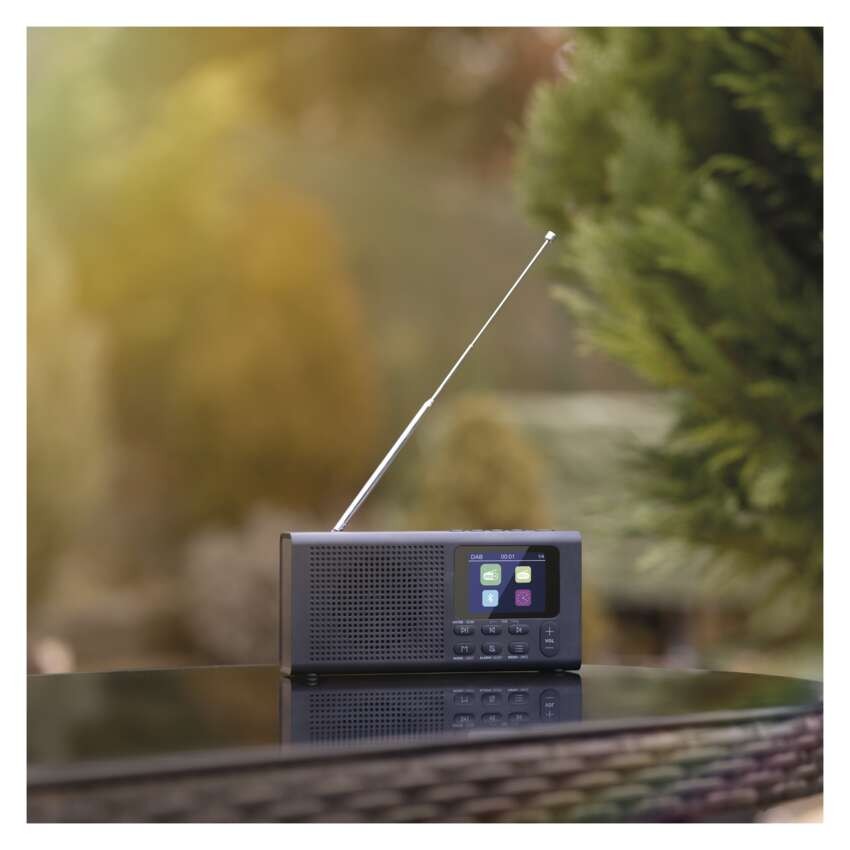 Tragbares Radio mit Bluetooth, DAB / DAB+ / FM, schwarz