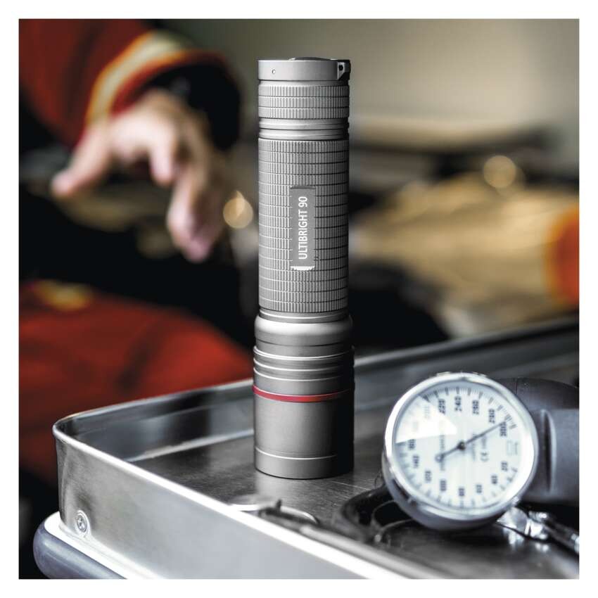 CREE LED nabíjacie kovové svietidlo Ultibright 90, 1200lm