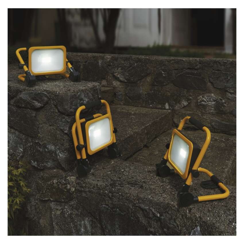 LED reflektor ACCO nabíjecí, přenosný, 30 W, žlutý, studená bílá