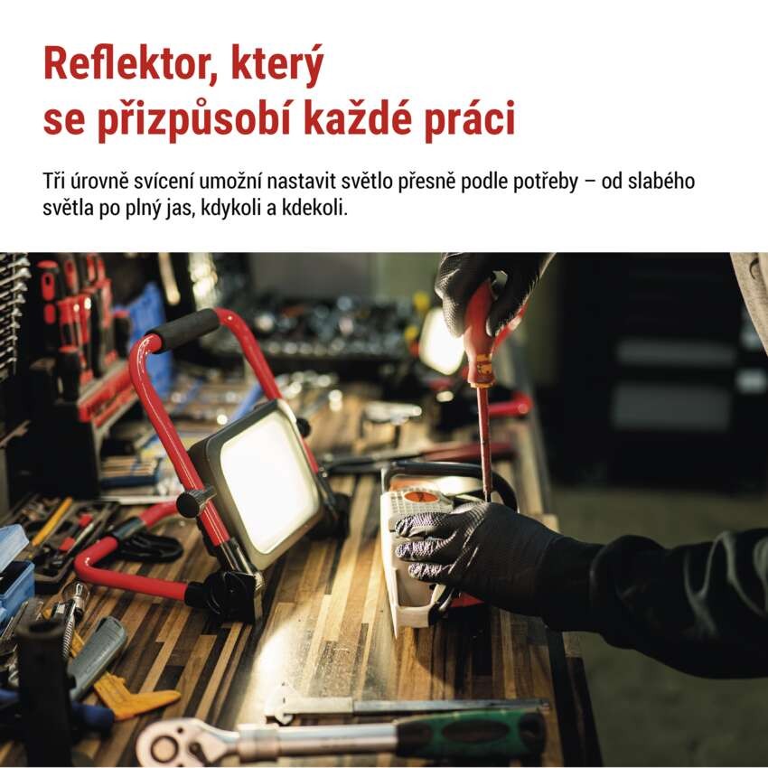 LED reflektor ACCO nabíjecí přenosný, 35W, studená bílá