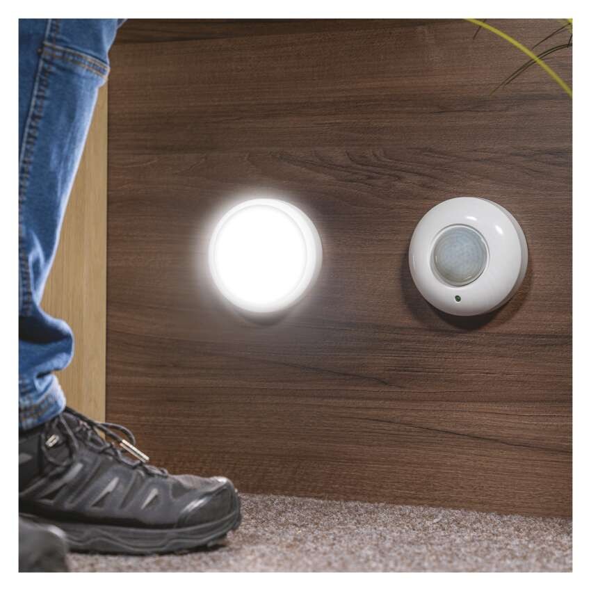 PIR judesio jutiklis IP20, 1200 W, baltas