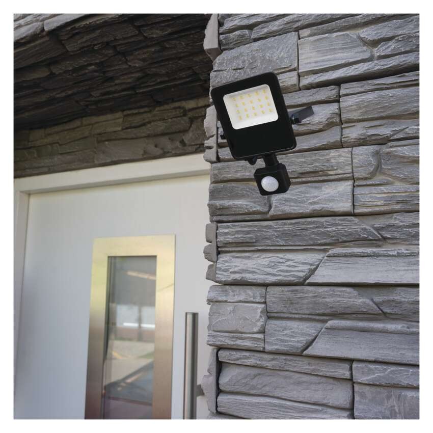 LED reflektor VISIO s senzorjem 30 W