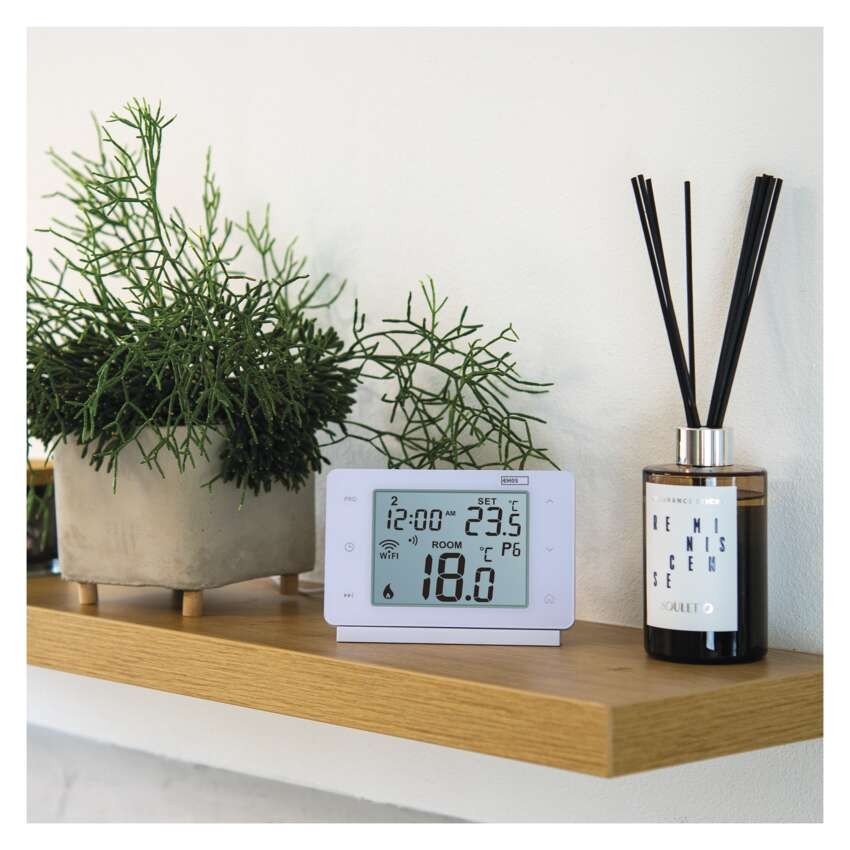 Programējams bezvadu WiFi GoSmart telpu termostats P56211